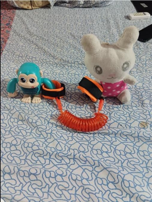 Anti-Lost Safety Wrist Link for Kids – Adjustable Velcro Band with Soft Harness | Child Security Hand Belt for Travel, Shopping & Outdoor safety